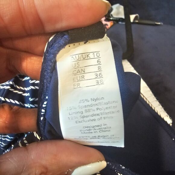 Nip Tuck One Piece Striped Swimsuit Size 6 - Picture 7 of 7